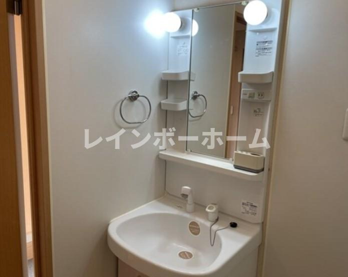 メゾンベール仲介手数料（賃料の1.10ヵ月）の50％OFF対象物件！の洗面所|コンパクトで使いやすい洗面所