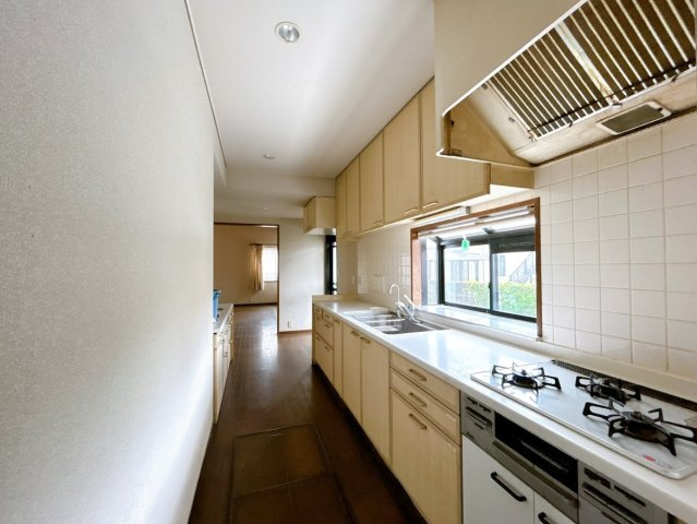 水戸市千波町　中古戸建のキッチン|【6月29日（月）まで期間限定現況販売】
キッチンの写真です。