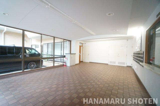 コスモハイム千葉寺のエントランス|＊当日ご案内可＊ご希望の物件まとめてご案内！弊社が掲載していない物件でもOK♪お気軽にご相談ください ♪お電話でのお問合わせがスムーズ♪