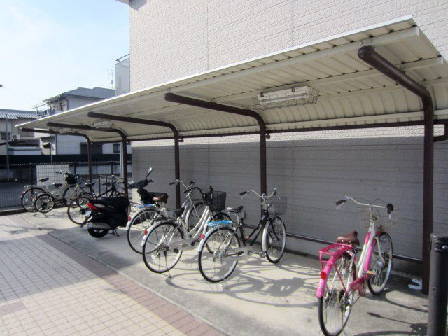 【その他】 | エメロード吉見