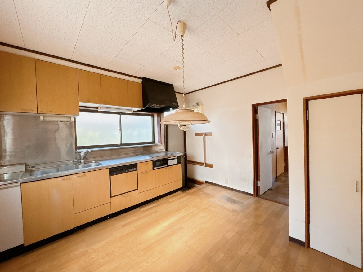 水戸市双葉台1丁目　中古戸建のキッチン|【リフォーム予定】