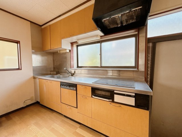 水戸市双葉台1丁目　中古戸建のキッチン|【リフォーム予定】