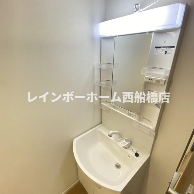 ルシェネⅢの洗面所