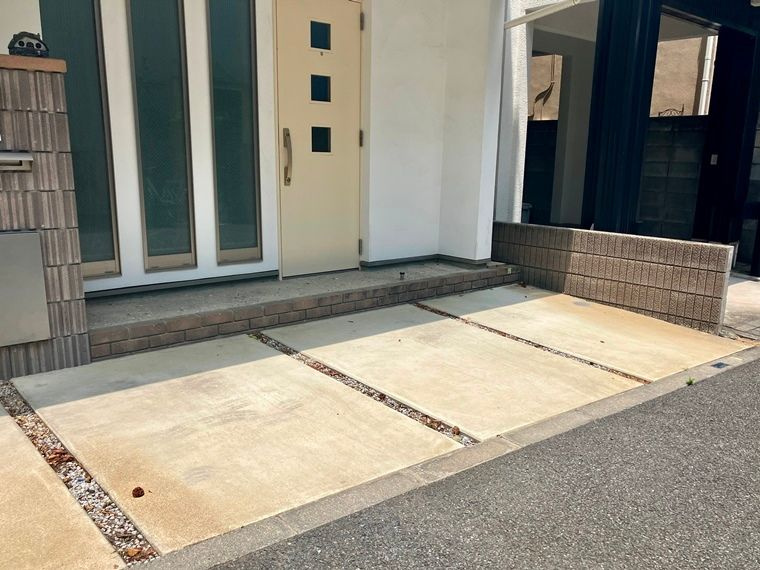 千駄木戸建の駐車場