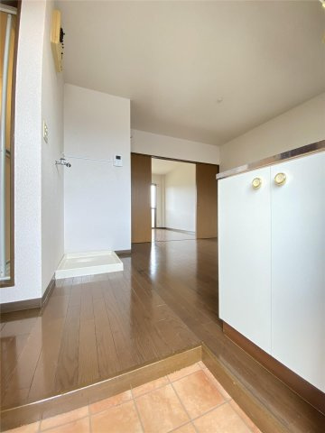 モイセスホワイトリバーの玄関