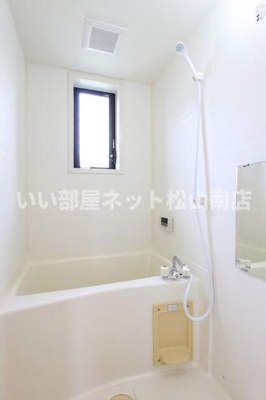 【浴室】 | エストレア北土居