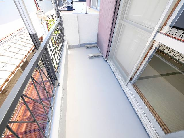 六条西３丁目戸建のバルコニー