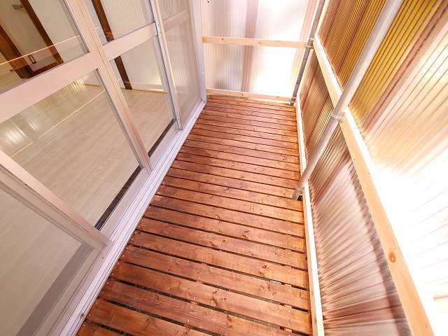 六条西３丁目戸建のバルコニー