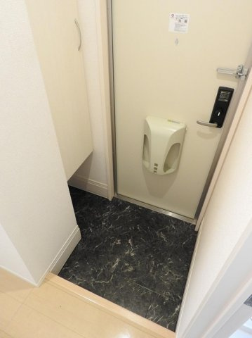 サンスマイル大和田Eastの玄関