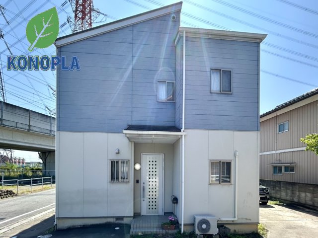 【中古戸建】高崎市箕郷町下芝の外観|■外観｜特徴のある個性的な住まいと美しい街並み、そして住みやすい環境を、ぜひ現地でご覧になりませんか。お気軽にお問合せください(^^)  