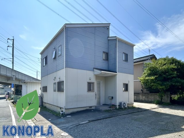 【中古戸建】高崎市箕郷町下芝の外観|■外観｜土日のご見学はもちろん、平日・夜間のご案内も大歓迎です♪「今から見たい」や「仕事終わりに見たい」にもご対応できますのでお気軽にお問い合わせください♪