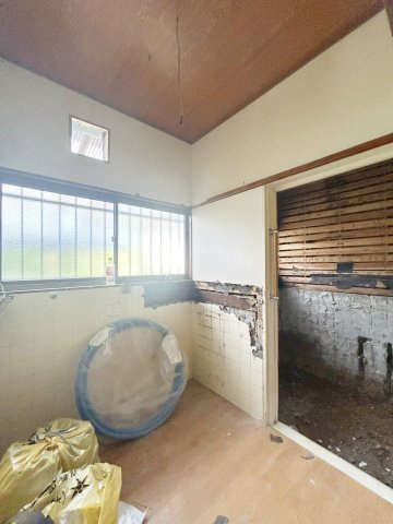 ひたちなか市東石川　中古戸建の独立洗面台|【リフォーム中6/12撮影】