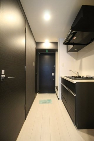 【ロビー】ＰＲＥＭＩＵＭ　ＣＵＢＥ　三田