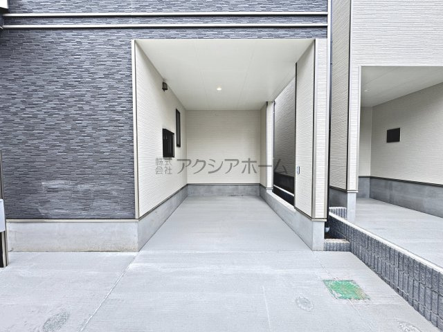 所沢市弥生町・全2棟　新築一戸建　B号棟の駐車場|ビルトガレージ1台