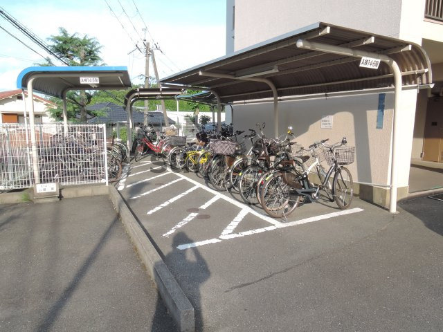 茨木春日丘グリーンハイツの駐車場