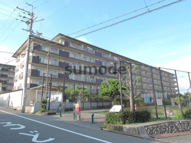 茨木春日丘グリーンハイツの外観