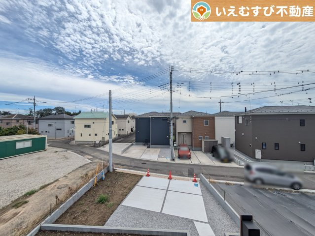 GRAFARE　鴻巣市下忍3期の展望|高い建物が無く開放感のある展望
バルコニーからの展望も開けていて閑静な住宅地が望めます。日当りも良いですね♪