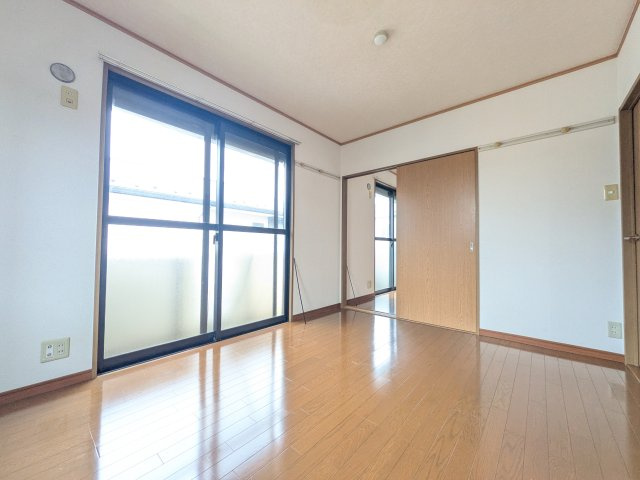 アドミラブールの洋室|※201号室の参考写真となります。
　
