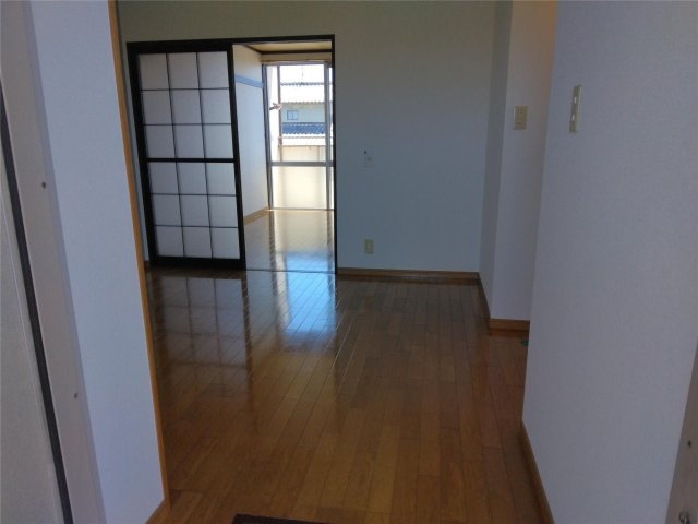 フォーブル村松 Iの内装