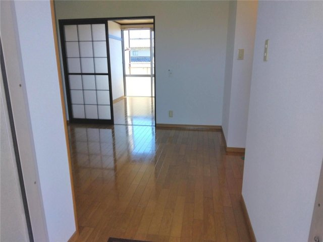 フォーブル村松 Iの内装