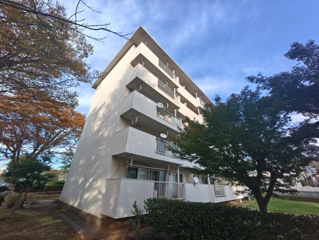 夏見台団地23号棟の外観パース