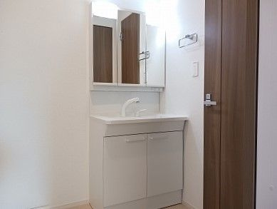 メゾンフランⅠの洗面所