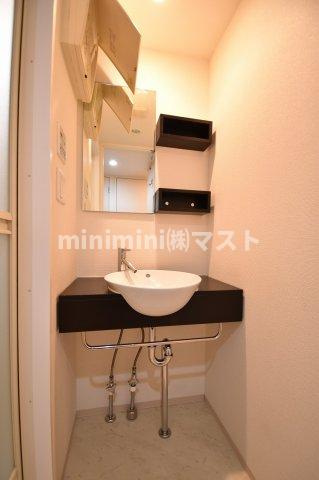 セレニテ本町エコートの洗面所