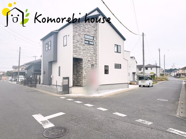 北足立郡伊奈町内宿台4丁目　新築一戸建て　ブルーミングガーデン　01の前面道路含む現地写真|10/20撮影