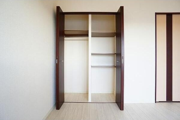アーバンフラッツ西中島の収納