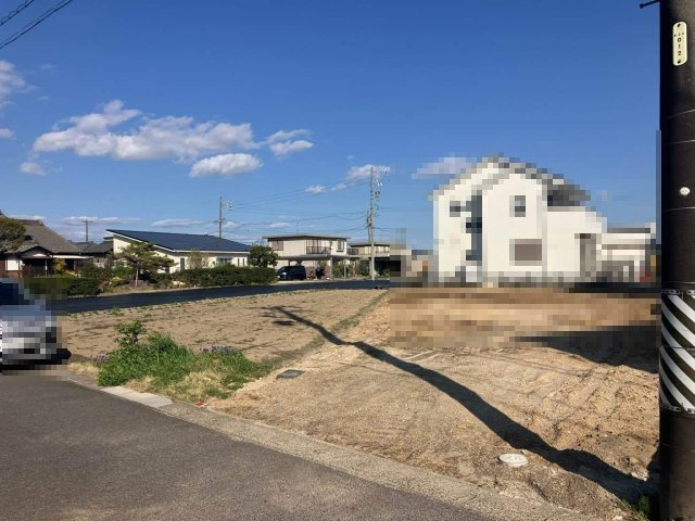 REXCRAS　安城市榎前町第1　2号棟の前面道路含む現地写真