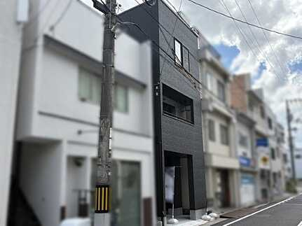 広島市中区吉島新町２丁目の前面道路含む現地写真