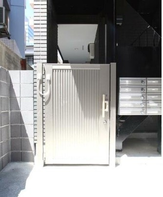 アルヴィータ木場のエントランス