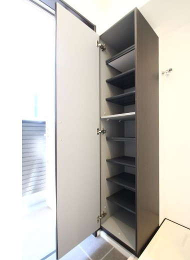 アルヴィータ木場の玄関
