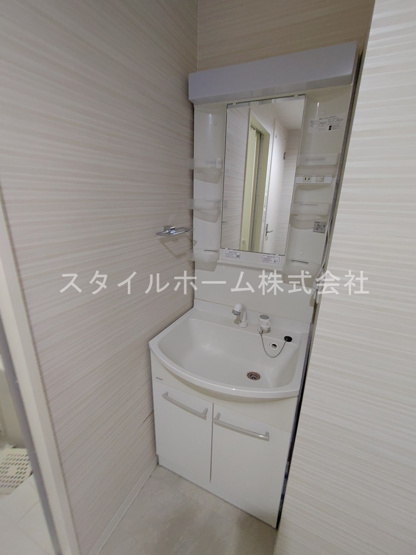 【洗面所】 | Mh-Arc　SUZUKI | 別部屋写真です。