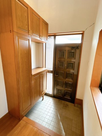 那珂市平野　中古戸建の玄関|【リフォーム予定】玄関内部の様子です。
