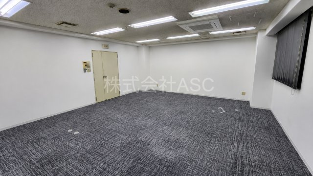 パークレーン堀江ビルの内装