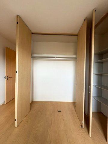 シャーメゾン南茨木の収納