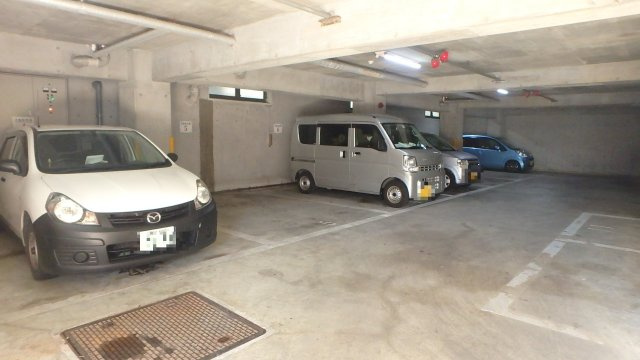 第14サンライズイトウの駐車場