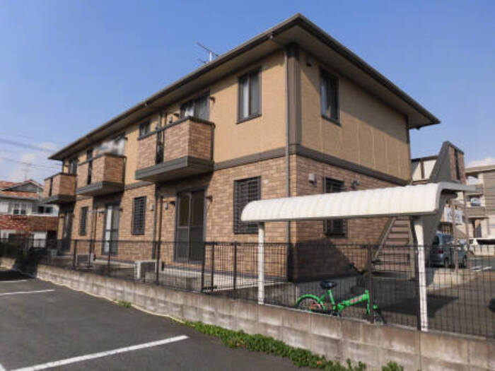 セジュールサティの外観