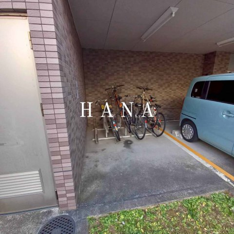 ＣＡＳＳＩＡ浦安の駐車場
