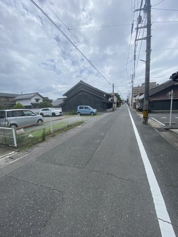 山口市金古曽町の売地の前面道路含む現地写真