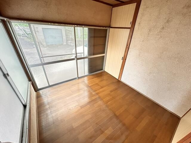 八王子市谷野町の一戸建ての寝室