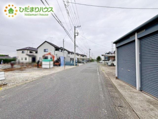 【前面道路含む現地写真】 | 神栖市深芝南1丁目　新築戸建　5号棟 | 車通りも少ないので運転が苦手な方でも安心して駐車できます