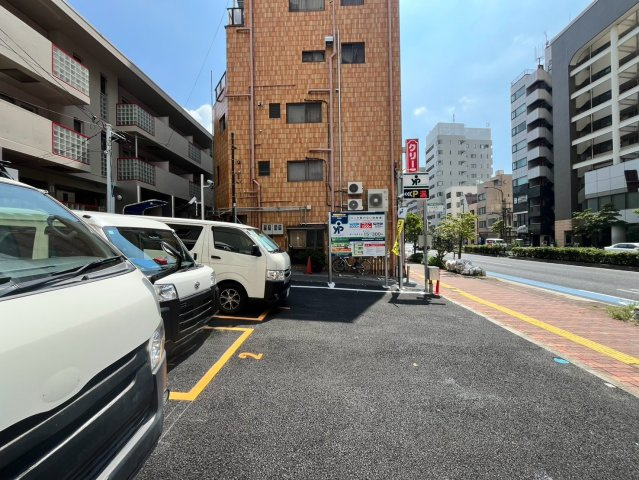 文京区小石川　建築条件なし売地の前面道路含む現地写真
