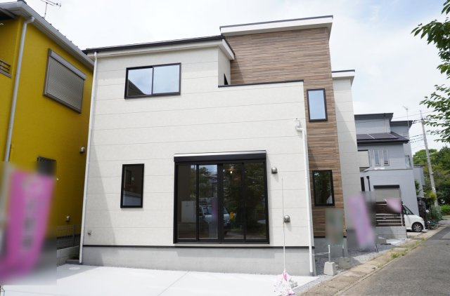 越谷市蒲生東町 新築分譲住宅の外観
