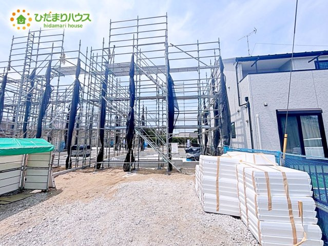 【前面道路含む現地写真】 | 神栖市深芝南1丁目　新築戸建　6号棟 | 車通りも少ないので運転が苦手な方でも安心して駐車できます