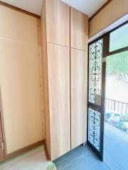 笠間市大田町　中古戸建の玄関|【リフォーム中6/21撮影】玄関からの廊下の様子です。