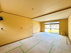 笠間市大田町　中古戸建の居間・リビング|【リフォーム中6/21撮影】