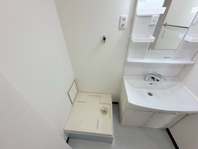 フェルザ西宮（旧ネオハイツ西宮）の洗面所