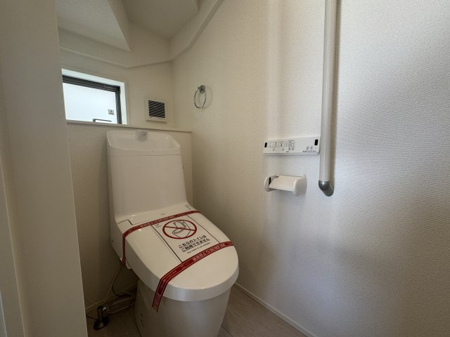 うるま市西原（全4棟）ラスト4号棟のトイレ|4号棟　温水洗浄便座♪